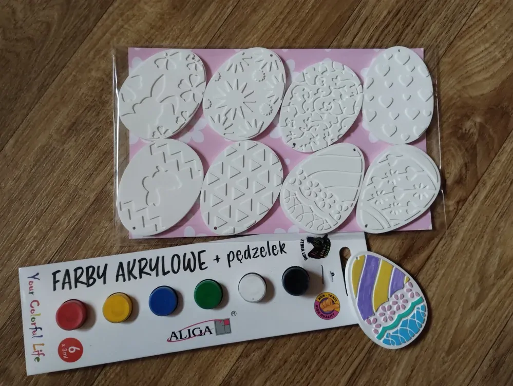 Sada dekoračních vajíček na zavěšení 8ks